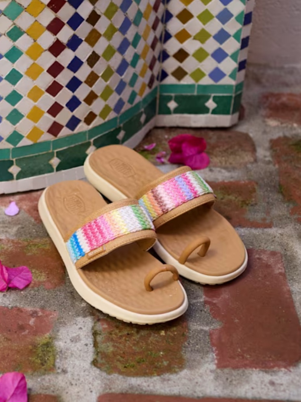 NWOT- Maui Breeze Toe Loop Sandals - Tan with Rainbow Strap